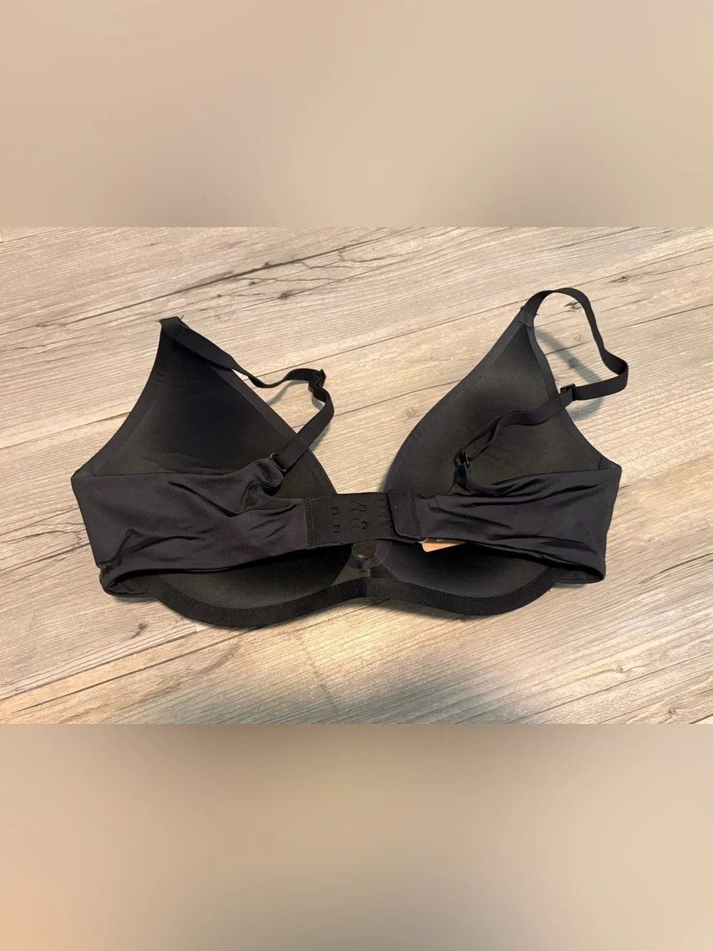 SKIMS Kim Kardashian wireless form super push up bra 34C new with tags - Picture 2 of 4